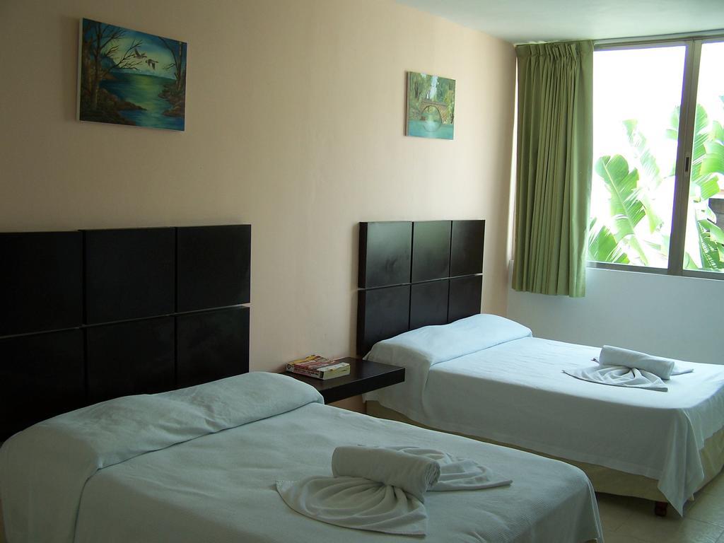 Hotel Plaza Playa Playa del Carmen Esterno foto