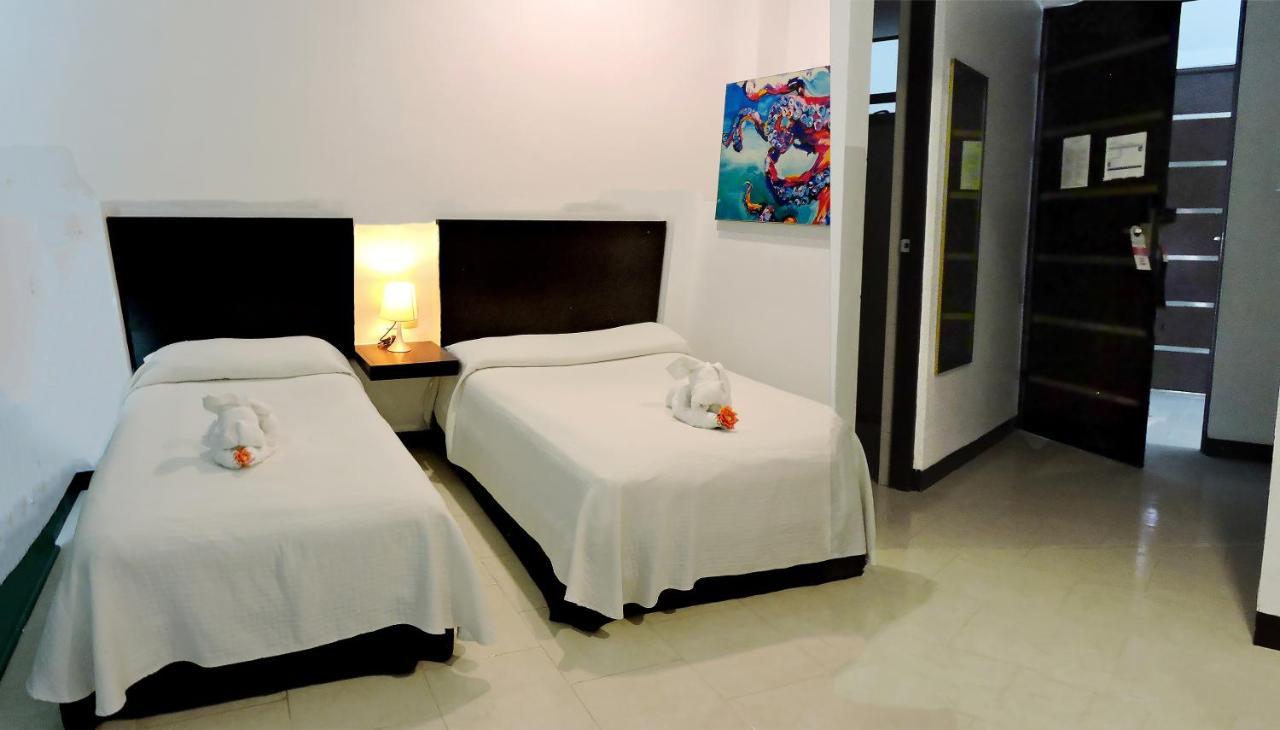 Hotel Plaza Playa Playa del Carmen Esterno foto